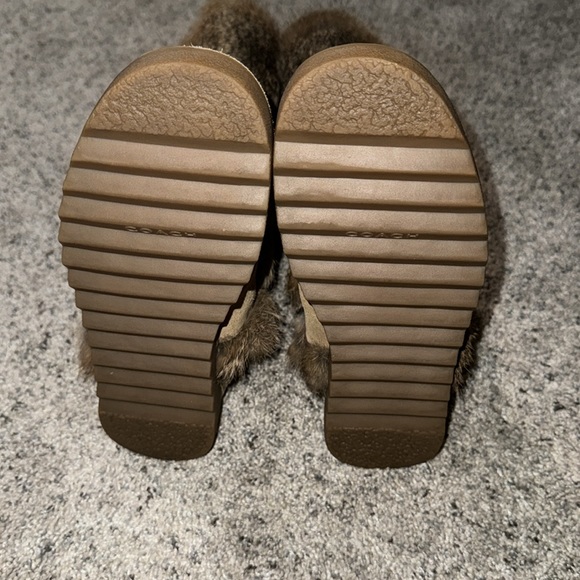 COACH Deeann Signature Boots Camel Tan Suede Buckle Rabbit FurTrim - Picture 6 of 8